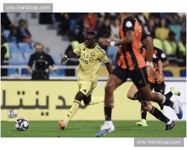 巴拉多利德1-0小胜，制胜球为对方解围不远后的禁区外远射，非定位球