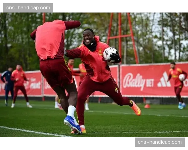 诺丁汉森林对阵维拉，伊戈捷西斯挂帅基比斯韦特支援